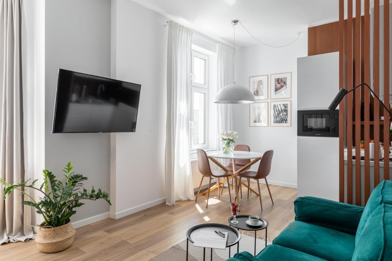 All For Sophie Apartments - Z Palarnia Kawy I Pracownia Artystyczna W Kamienicy - Art & Coffee In Historic Building Gdańsk Eksteriør billede