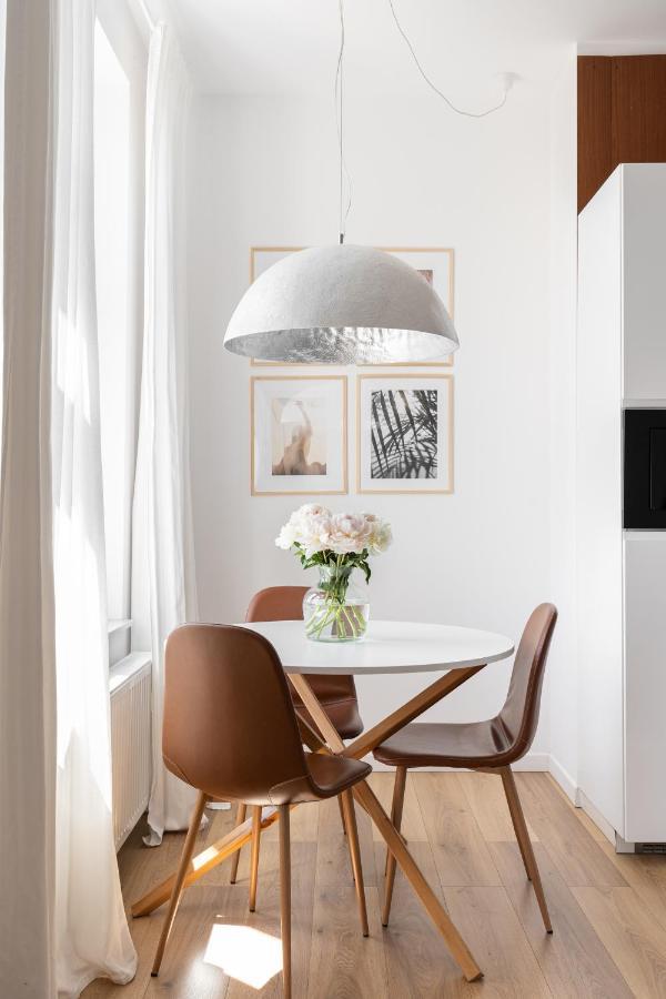 All For Sophie Apartments - Z Palarnia Kawy I Pracownia Artystyczna W Kamienicy - Art & Coffee In Historic Building Gdańsk Eksteriør billede