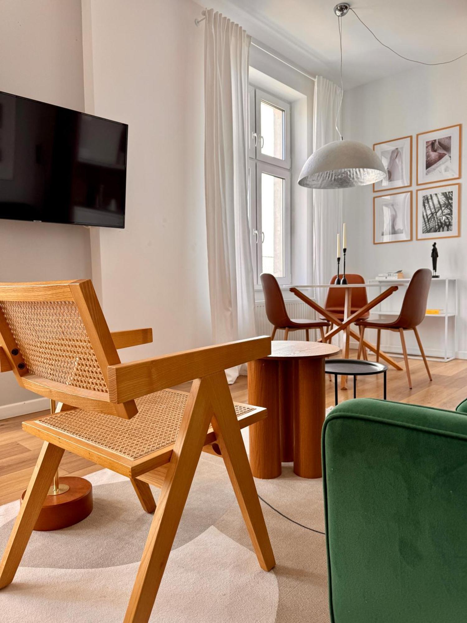 All For Sophie Apartments - Z Palarnia Kawy I Pracownia Artystyczna W Kamienicy - Art & Coffee In Historic Building Gdańsk Eksteriør billede